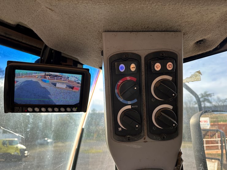 2012-caterpillar-950k-image-44