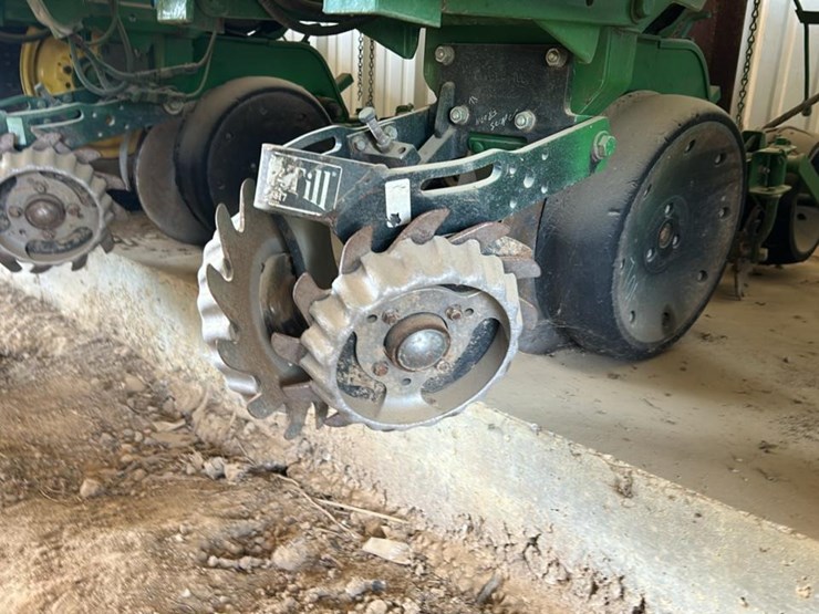 john-deere-1720-image-17