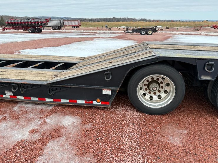 #301-•-lot-301-image-11