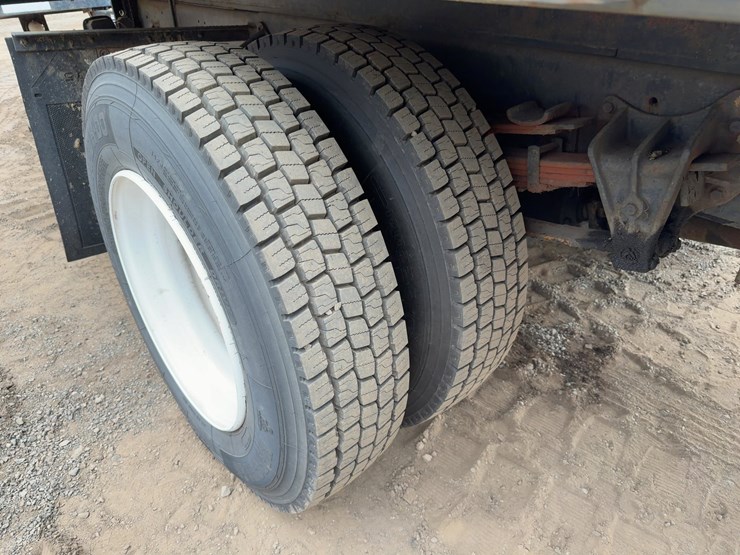 1987-international-s1954-image-12