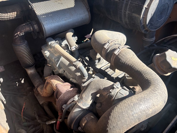 2011-case-sr220-image-25