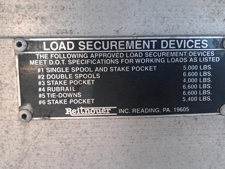 #131-•-2005-reitnourer-curtain-trailer-image-24