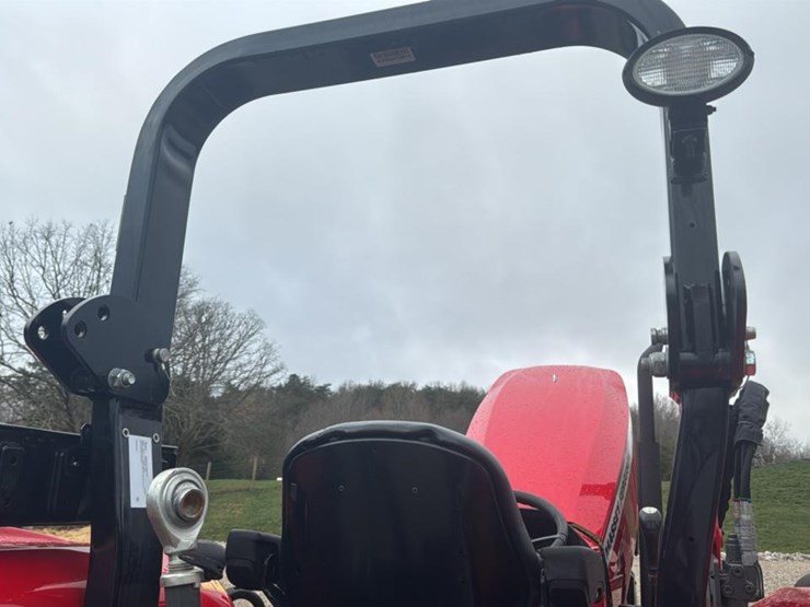 2023-massey-ferguson-4707-image-49