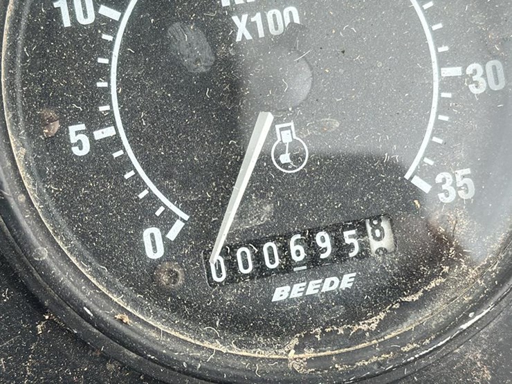 2007-deere-437c-image-10