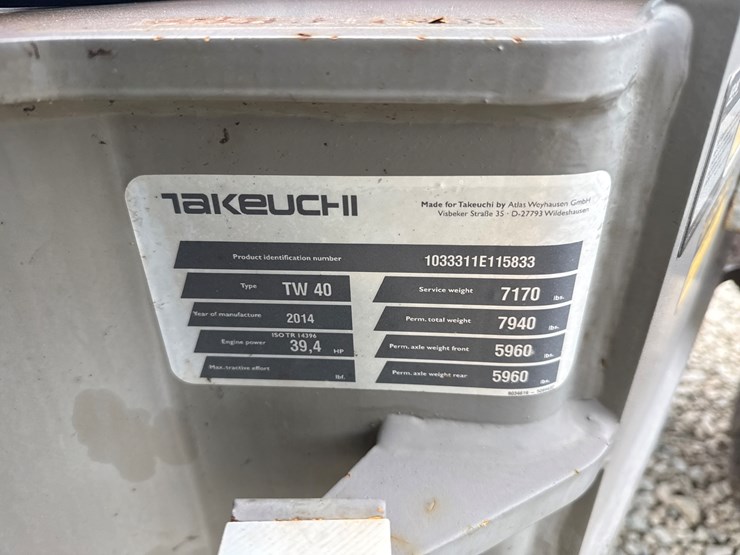 2014-takeuchi-tw40-image-57