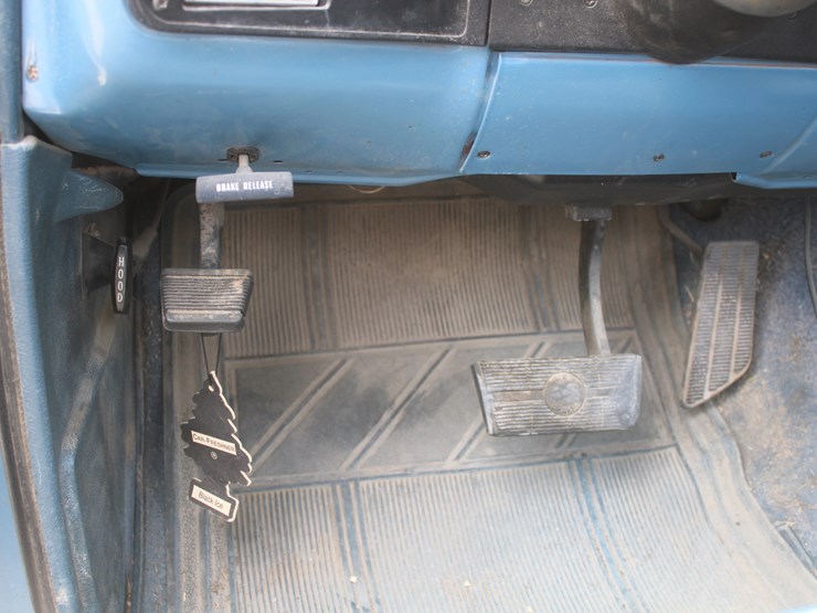 1984-chevrolet-c20-image-40