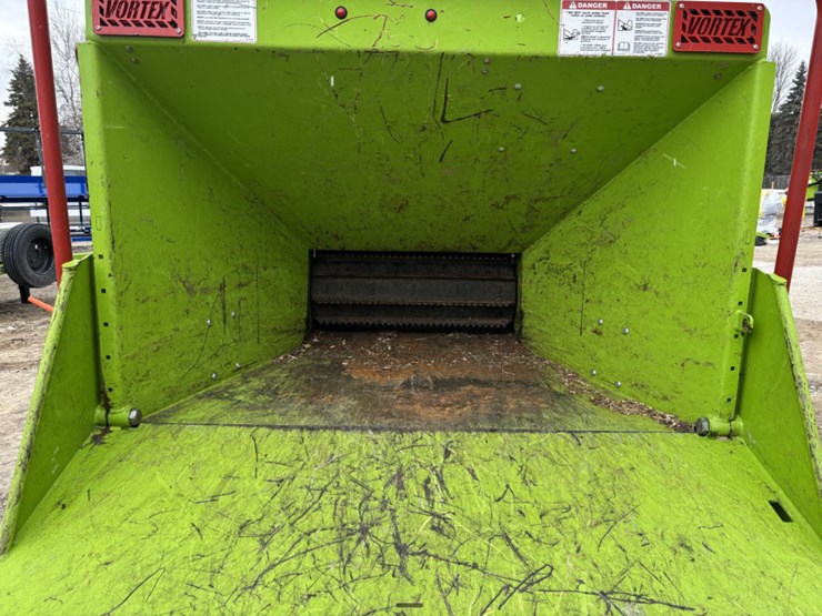 #149-•-2024-vortex-v12-brush-chipper-image-11