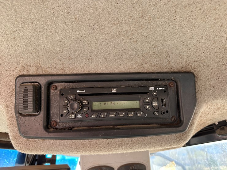 2012-caterpillar-950k-image-45