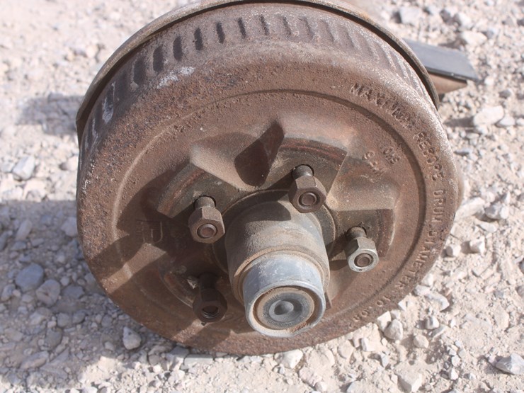 #3073-•-used-dexter-3500lb-axle-image-5