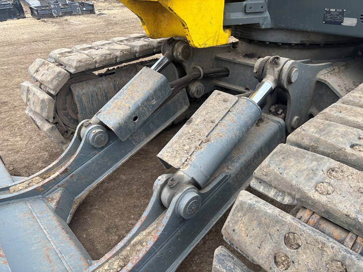 2018-wacker-neuson-et145-image-48