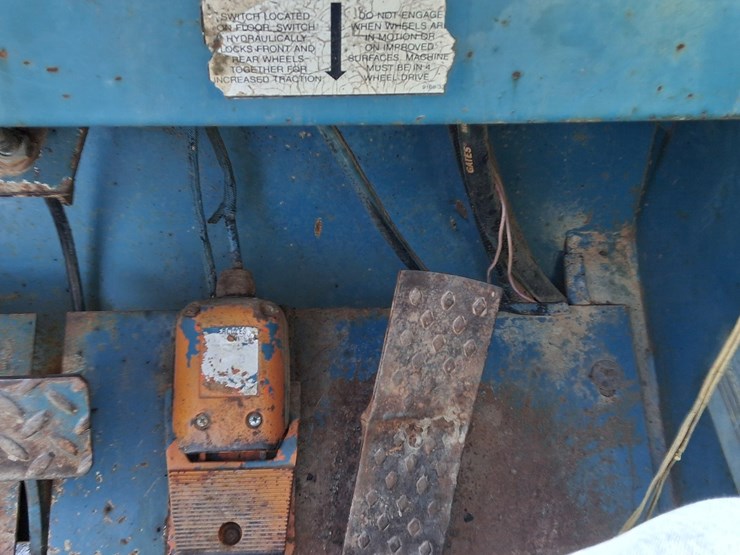 #102-•-1992-gradall-524-telehandler-image-11