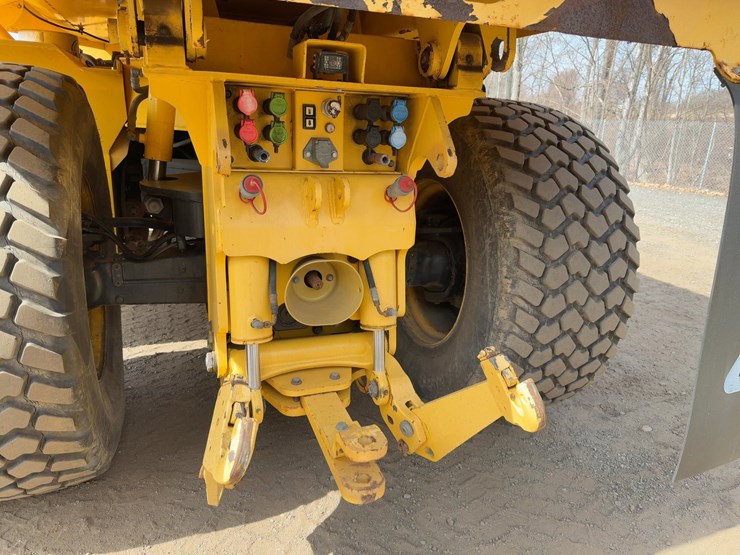 2012-gvm-ut5212-powerplatform-multipurpose-vehicle-image-17