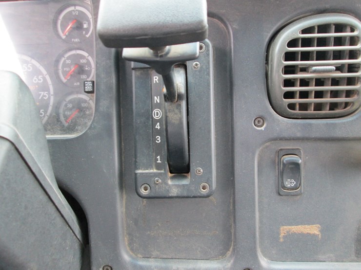 #38174-•-2008-freightliner-thomas-built-s/a-school-bus-4uzabrdj58cz11226-image-34