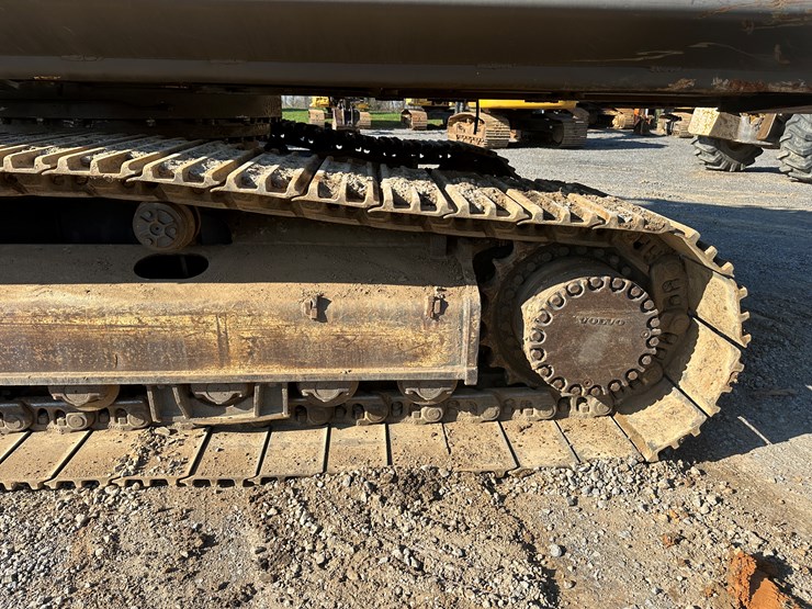 2017-volvo-ec350el-image-61