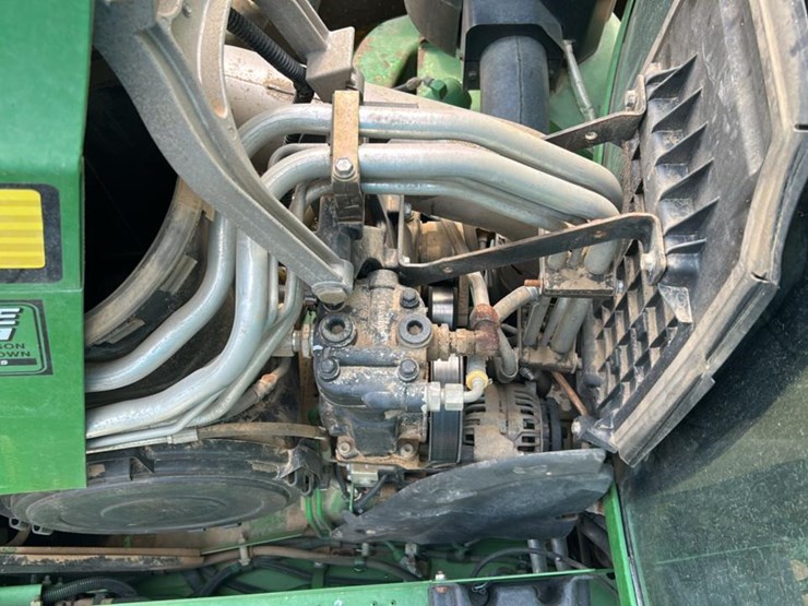 2014-john-deere-4940-image-33
