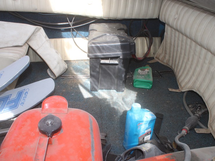 #3047-•-vanco-16ft-ski-boat-image-20