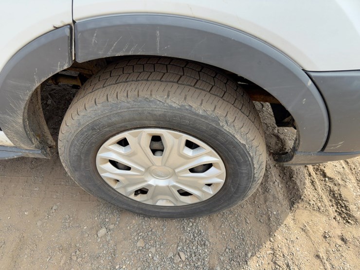 2016-ford-transit-image-8