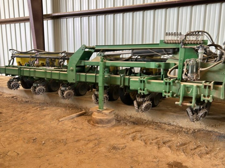 john-deere-1720-image-3