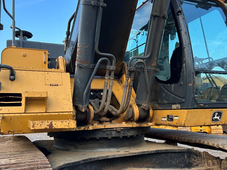 deere-470g-lc-image-24