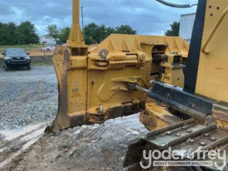 2014-caterpillar-d6k2-xl-image-8