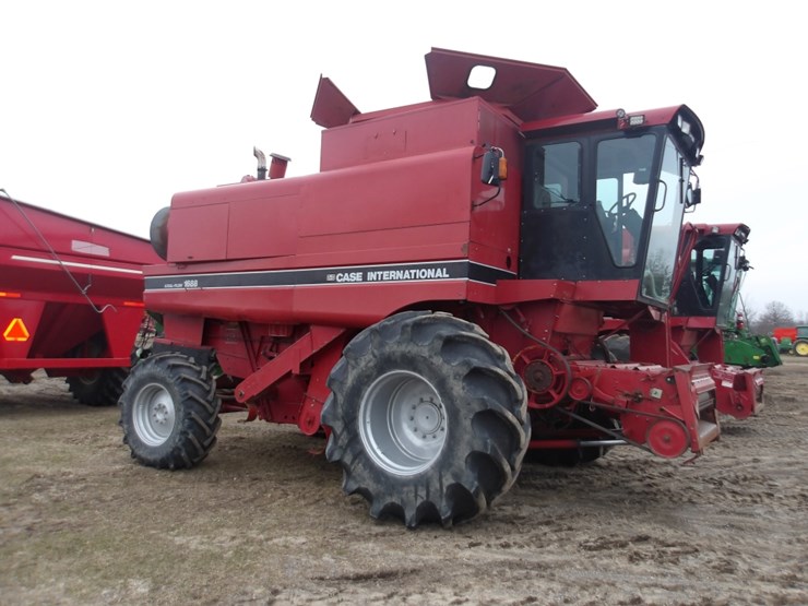 case-ih-1688-image-1