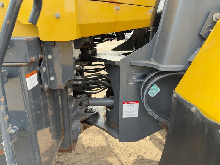 2013-komatsu-wa250pz-6-image-18