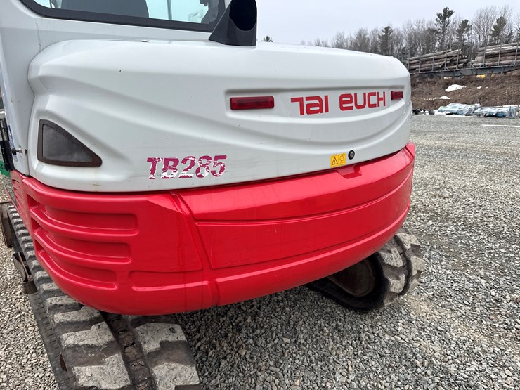 takeuchi-tb285-image-46