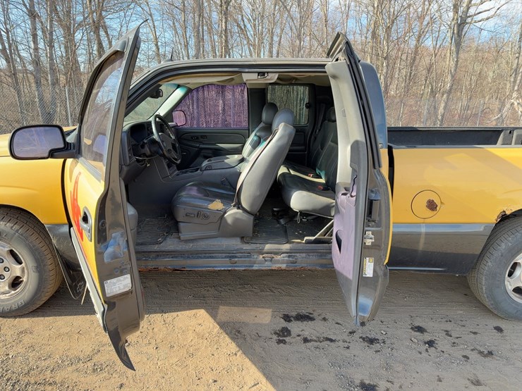 2004-chevrolet-silverado-1500-image-15