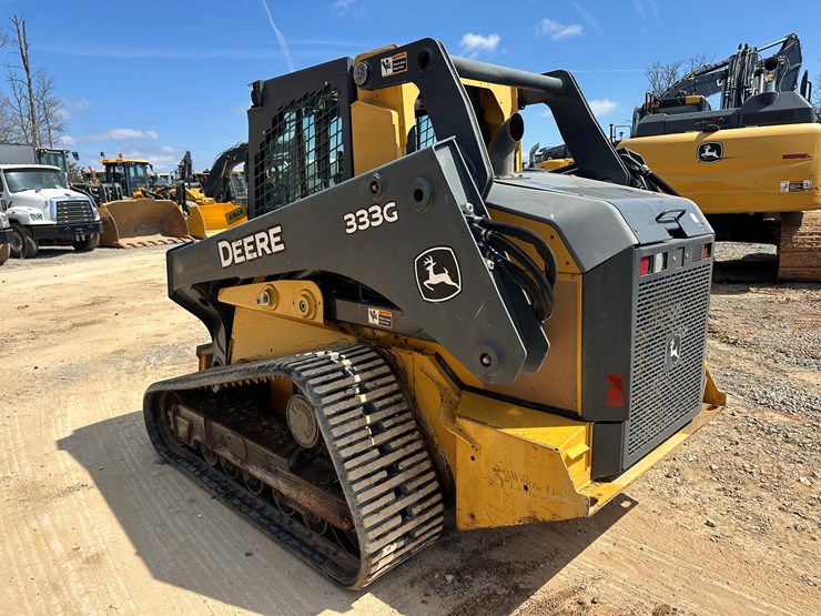 2017-deere-333g-image-3