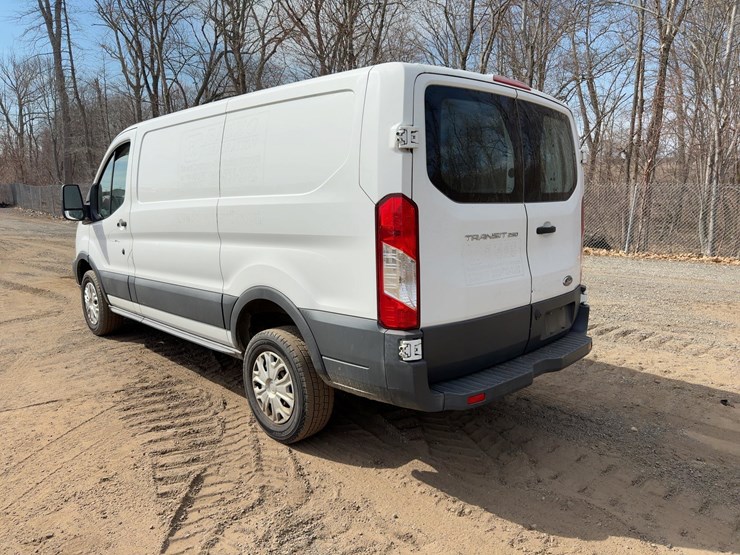 2016-ford-transit-image-3