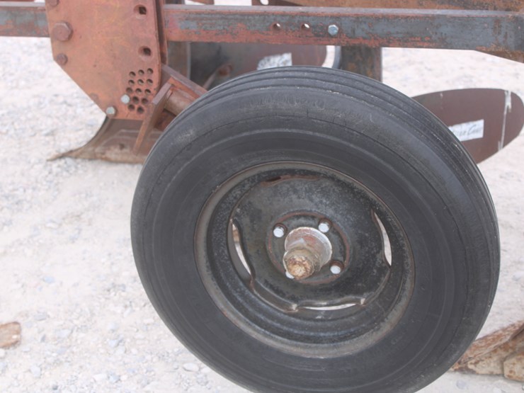 international-140-image-10