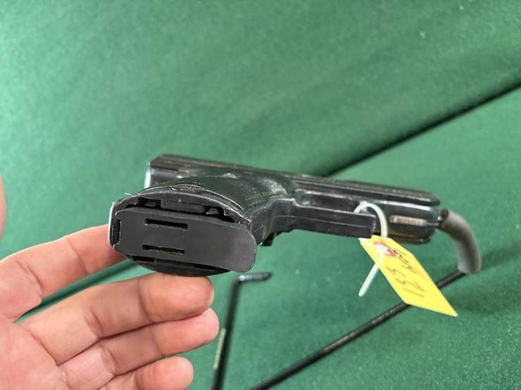 hi-point-mdl.c9-9mm-luger-pistol-image-5