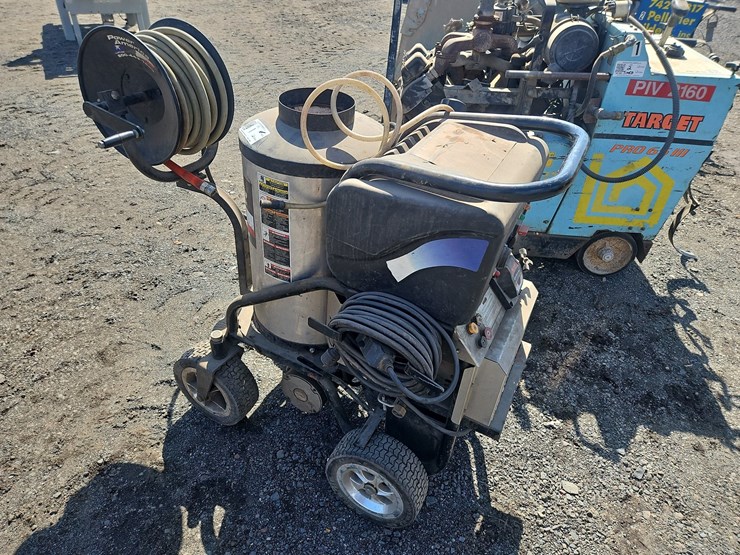 power-america-hot-water-washer-image-4