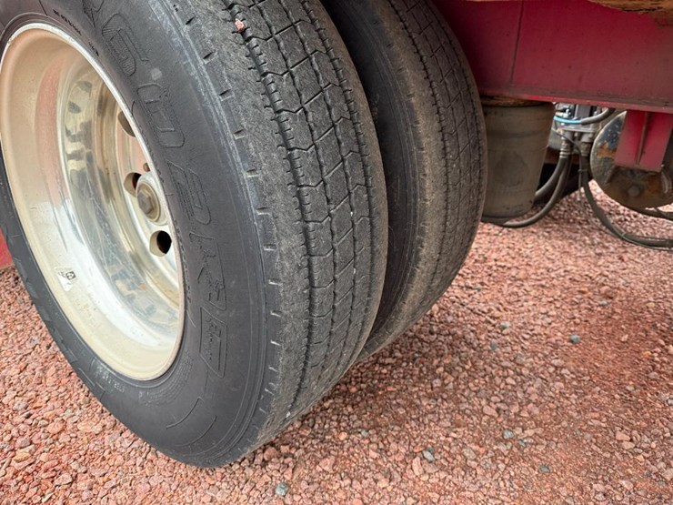 #8-•-lot-8-image-7