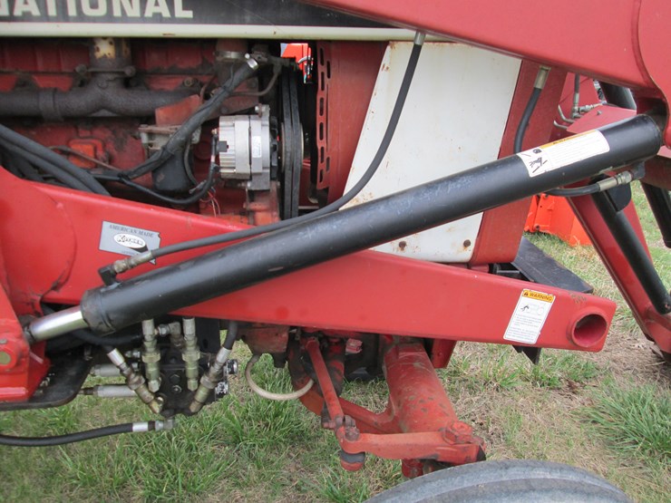 1977-international-886-image-27