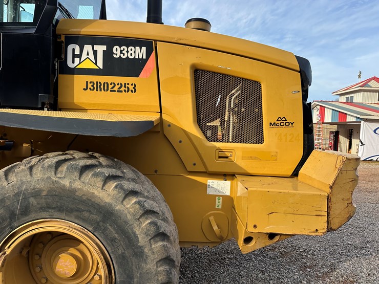 2016-caterpillar-938m-image-26
