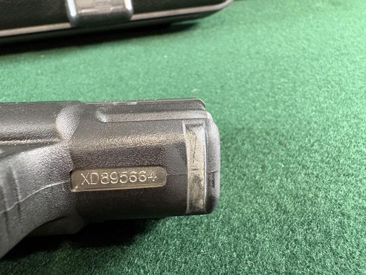 springfield-xd-9-sub-compact-9mm-pistol-image-11