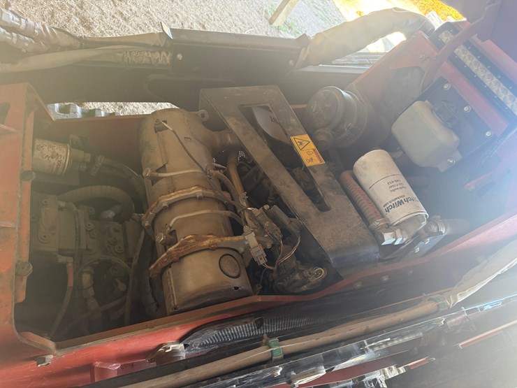 2018-ditch-witch-sk1550-image-9