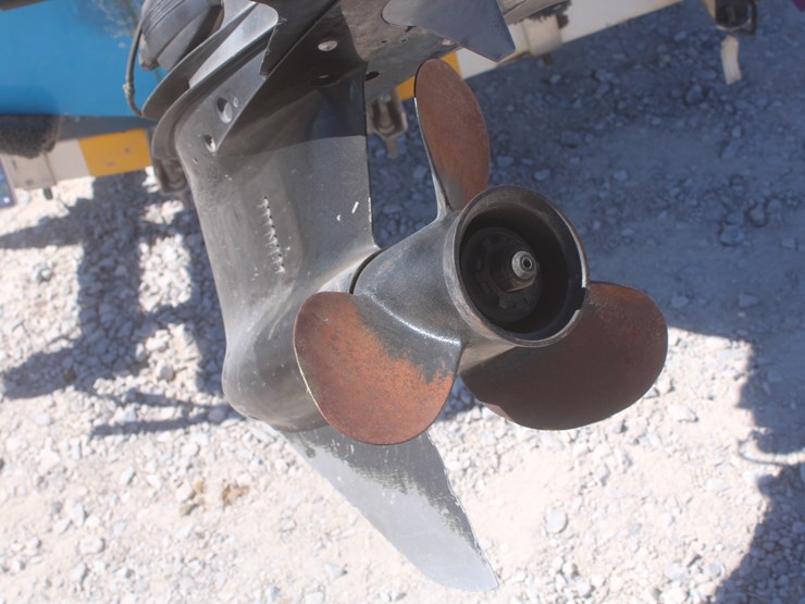 #3047-•-vanco-16ft-ski-boat-image-23