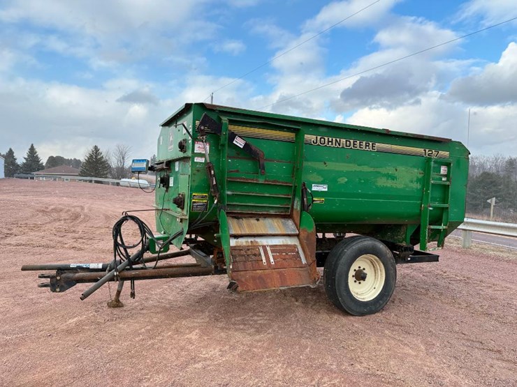 john-deere-127-image-1