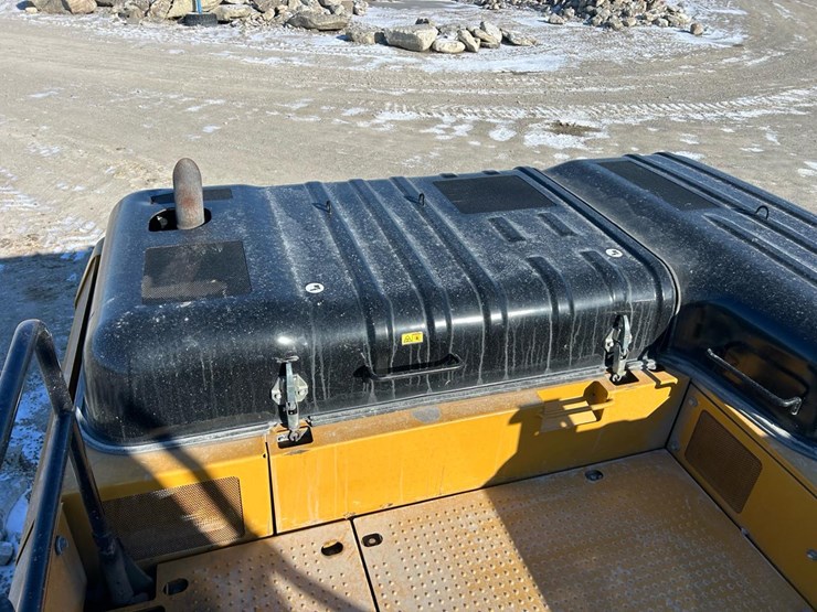 2018-caterpillar-336f-image-22