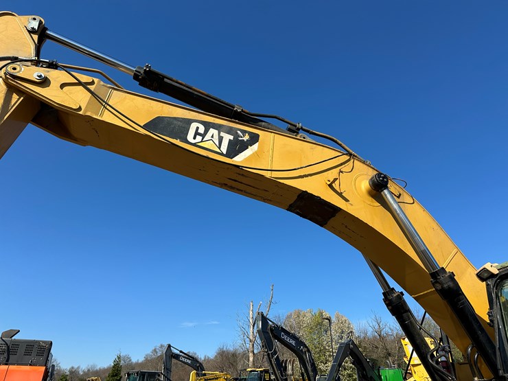 2011-caterpillar-336dl-image-32