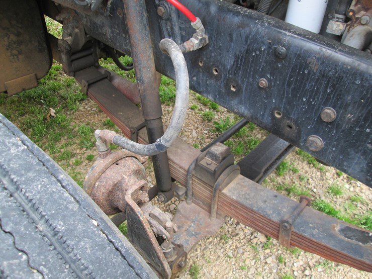 1997-ford-f800-image-23