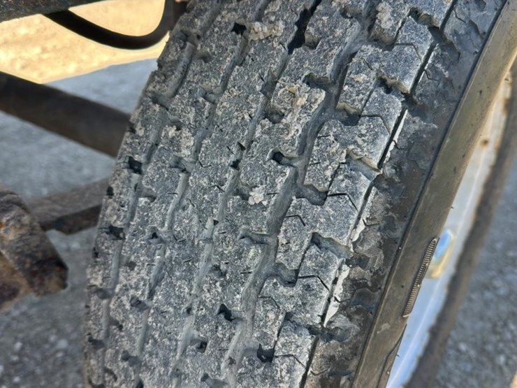 #142-•-2009-baker-3665d-portable-bandmill-image-44