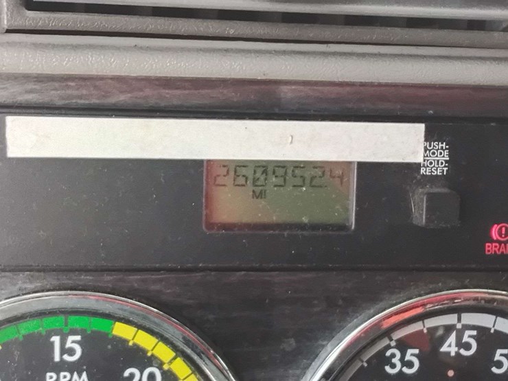 2015-freightliner-columbia-tractor-2015-freightliner-columbia-3alxa7005fdgh5950-mileage:-260,-image-21