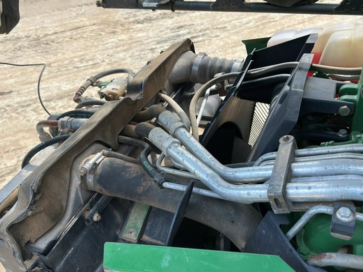 2014-john-deere-4940-image-31