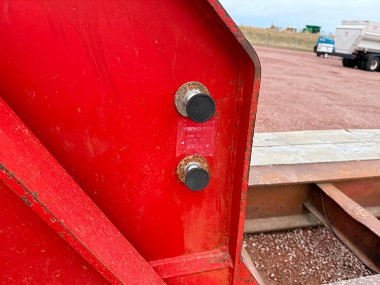 #194-•-lot-194-image-21