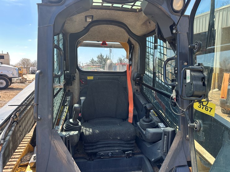 2017-deere-333g-image-27