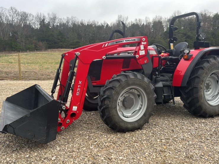2023-massey-ferguson-4707-image-1