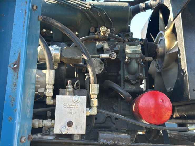 #142-•-2009-baker-3665d-portable-bandmill-image-21